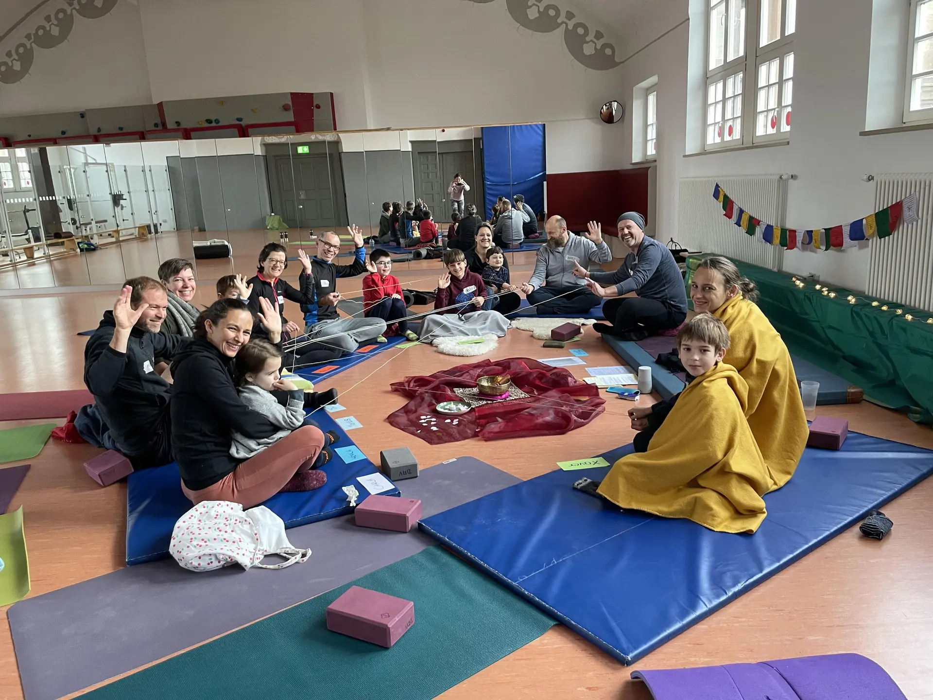 © DAV Fürth; Yoga-Gruppe; Fotograf Jenö Müller