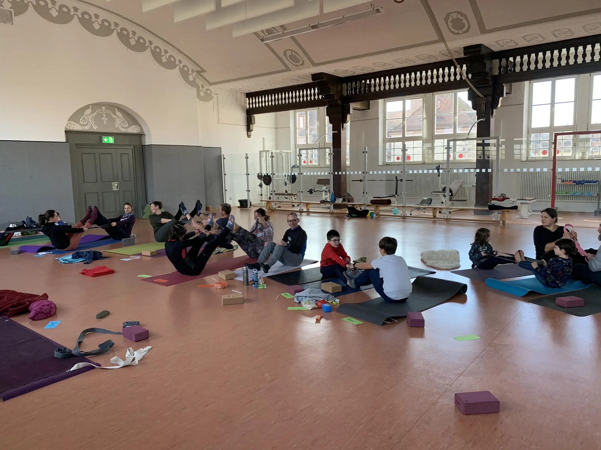 © DAV Fürth; Yoga-Gruppe; Fotograf Jenö Müller