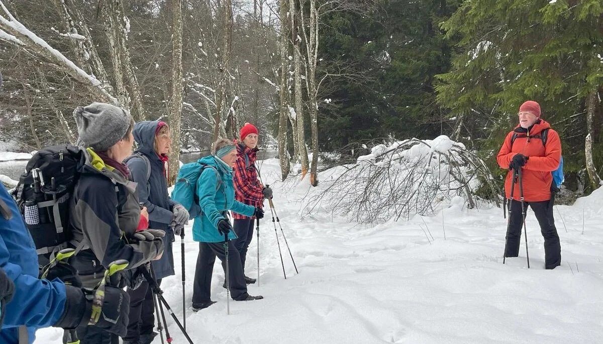 © DAV Fürth, Yoga-Gruppe; Fotograf: Burkhard Rott