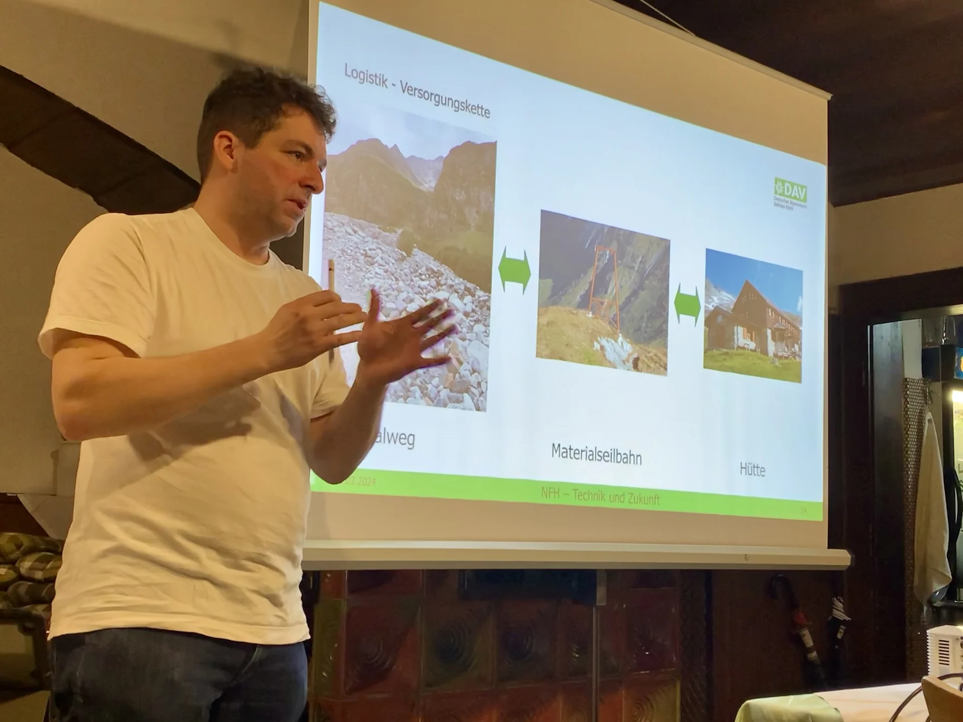 Vortrag zu Technik der Neuen Fürther Hütte | © Bernhard Seidl; Fotograf: Sebastian Schmidt